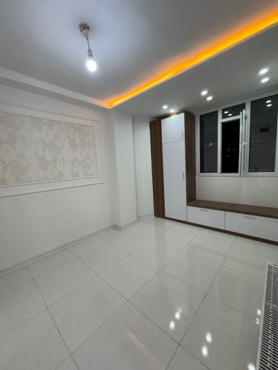 آپارتمان 61 متری دو خوابه در فاز 1 اندیشه با وام