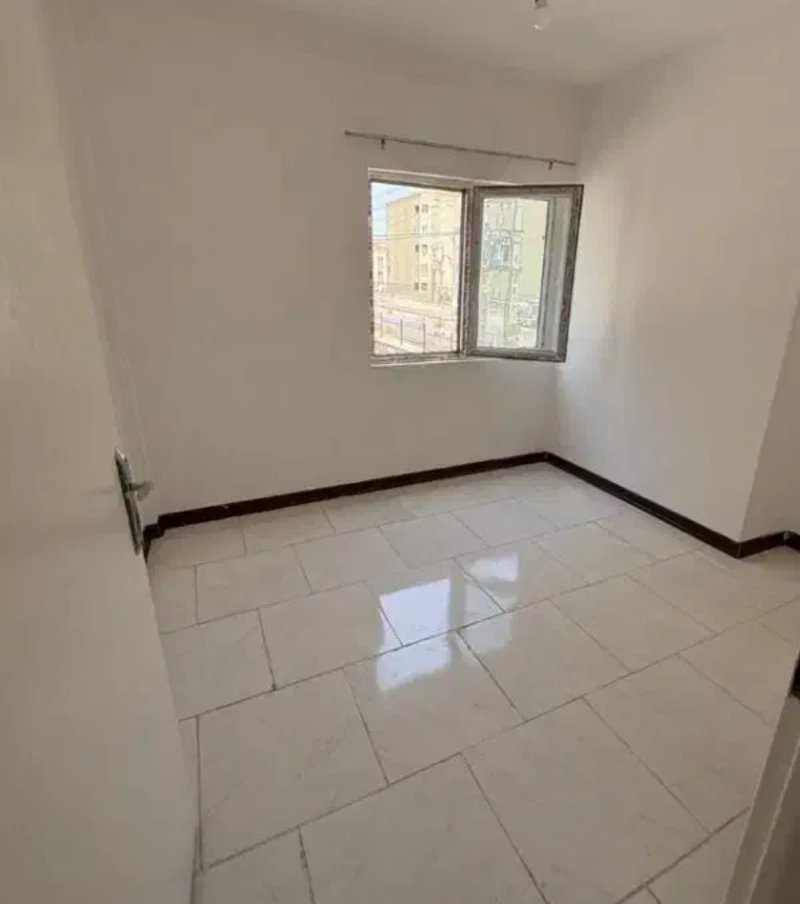 آپارتمان 80 متری دو خوابه در فاز 6 پرند14099831909