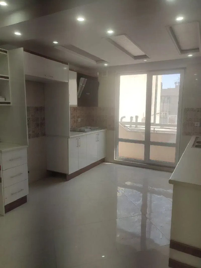 آپارتمان 75 متری دو خوابه در نیروی هوایی تهران14102431961