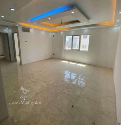 آپارتمان 84 متری دو خوابه در فاز 6 پرند