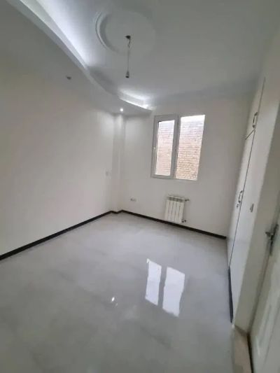 آپارتمان 83 متری دو خوابه در نبردشمالی تهران