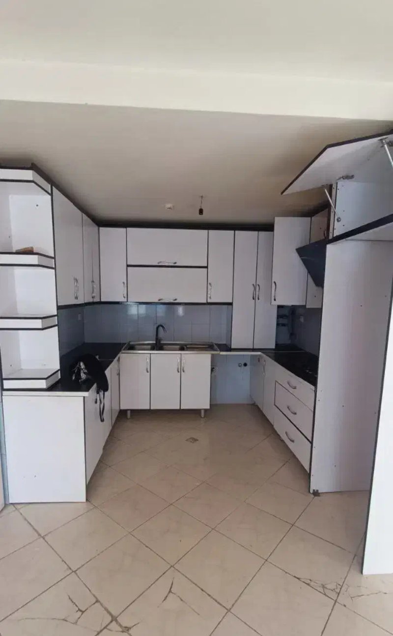 آپارتمان 75 متری یک خوابه در فاز 6 پرند14114832086