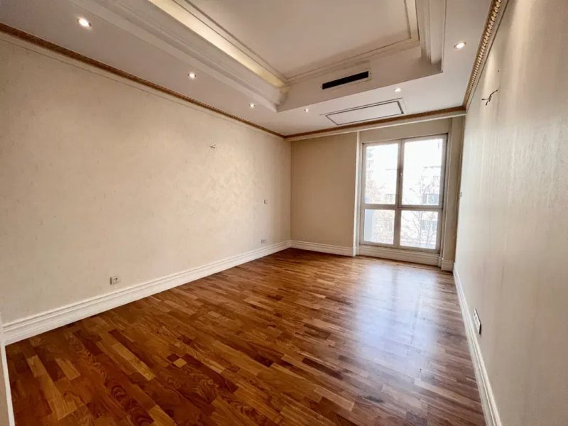 آپارتمان 400 متری چهارخوابه در زعفرانیه تهران14125132261