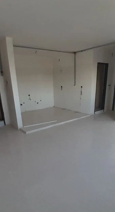 آپارتمان 83 متری دو خوابه در فاز 6 پرند