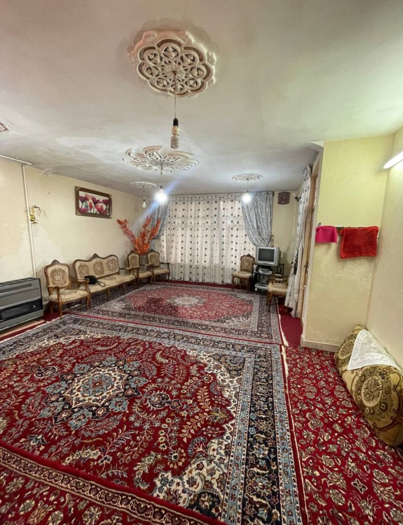 ویلا 140 متری در خیابان ملکی ملایر14114432077