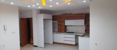 آپارتمان 83 متری دو خوابه در فاز 6 پرند