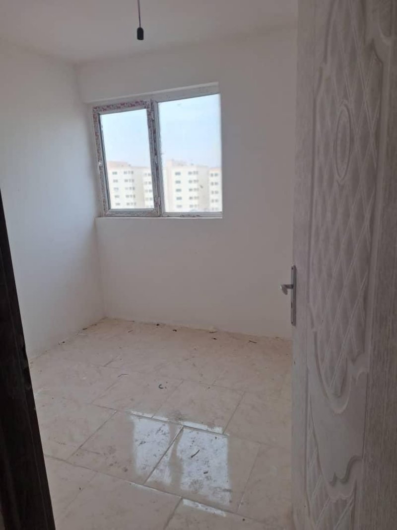 آپارتمان 78 متری دو خوابه در فاز 6 پرند14140032402