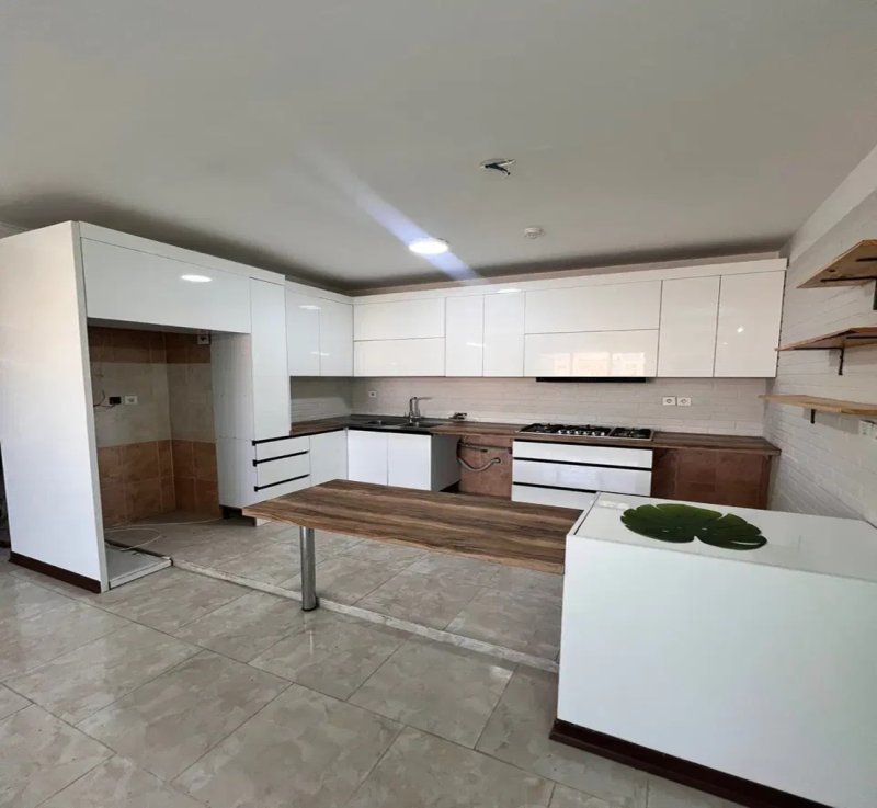 آپارتمان 86 متری دو خوابه در پردیسان قم14132632332