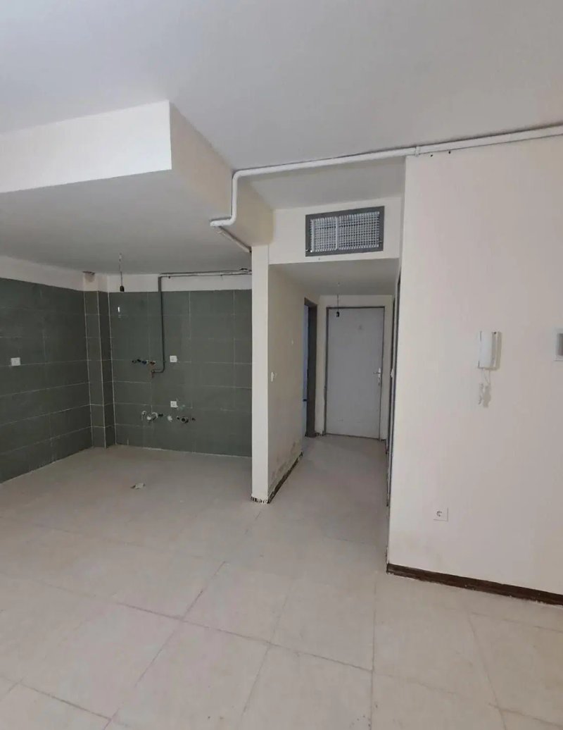 آپارتمان 84 متری دو خوابه در فاز 6 پرند14141732424