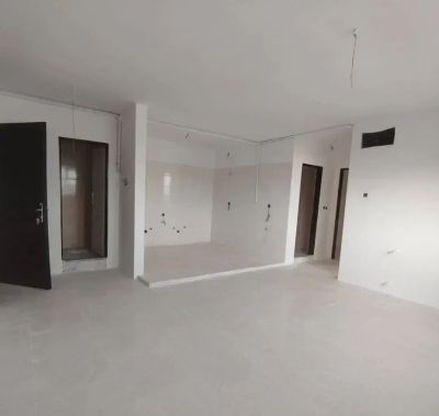 آپارتمان 84 متری دو خوابه در فاز 6 پرند