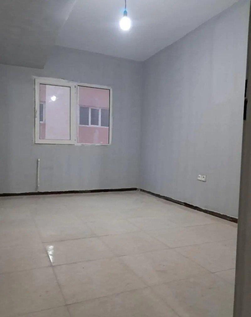 آپارتمان 84 متری دو خوابه در فاز 6 پرند14141732425