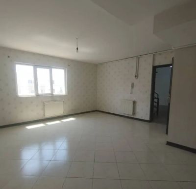 آپارتمان 84 متری دو خوابه در فاز 6 پرند