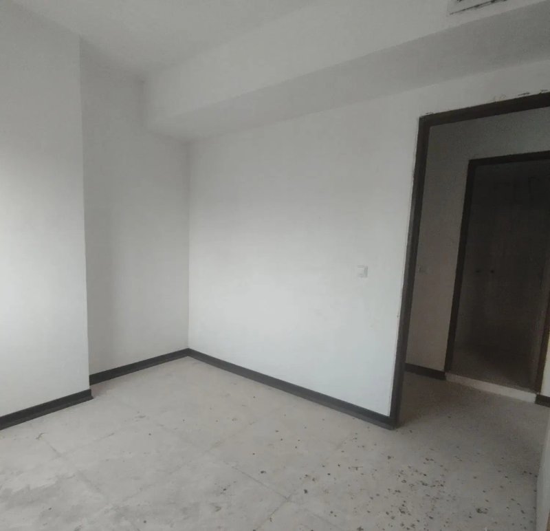 آپارتمان 83 متری دو خوابه در فاز 6 پرند14142232432