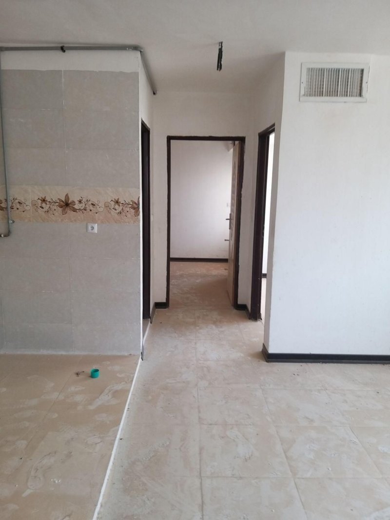 آپارتمان 79 متری دو خوابه در فاز 6 پرند14141232412