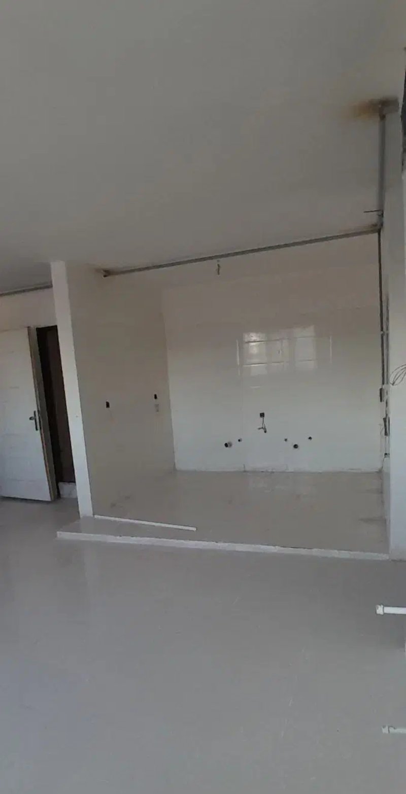 آپارتمان 80 متری دو خوابه در فاز 2 پرند14140932410