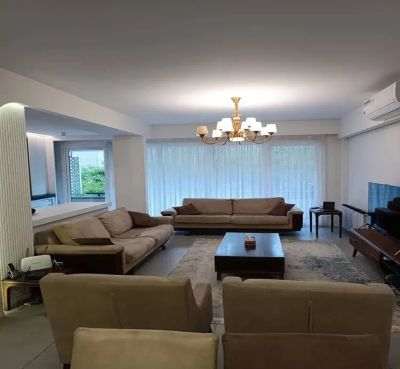 آپارتمان 76 متری دو خوابه در پونک تهران