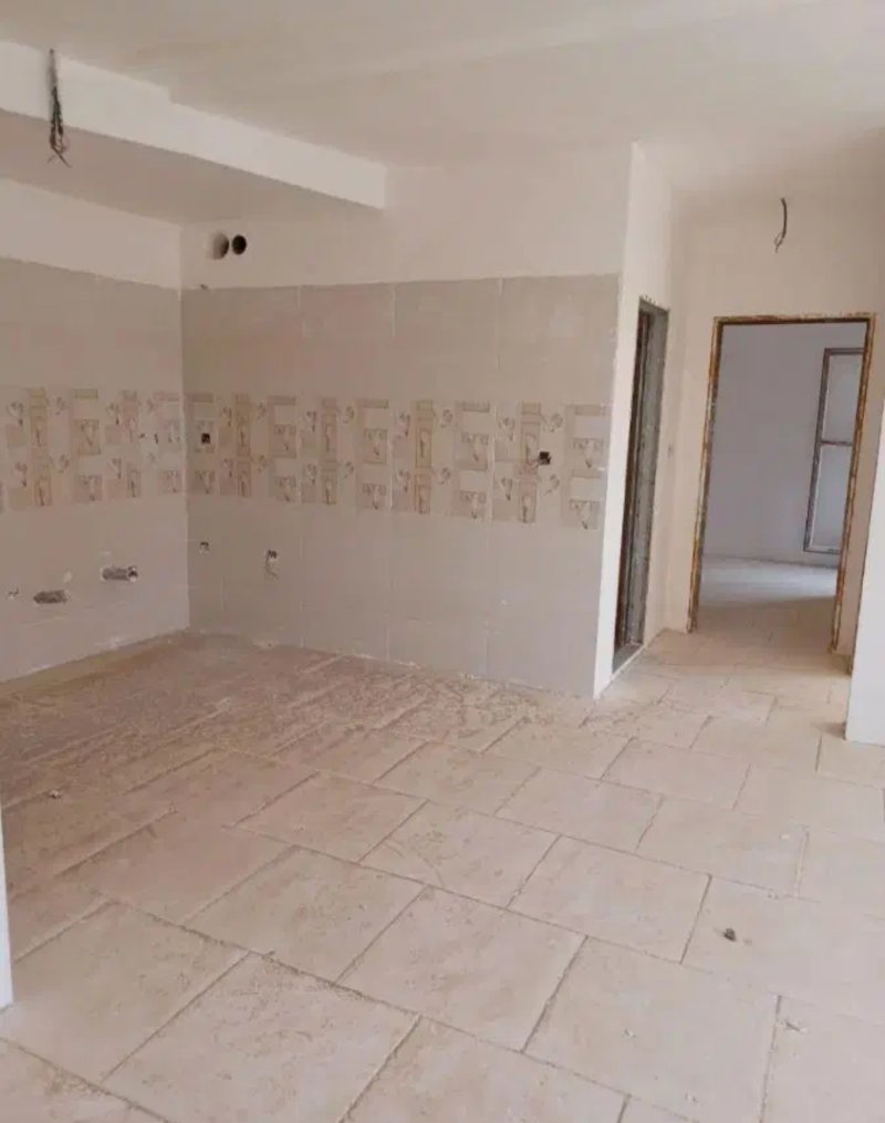 آپارتمان 79 متری دو خوابه در فاز 6 پرند14131932331