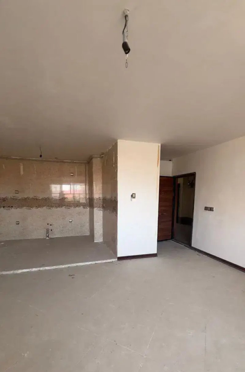 آپارتمان 79 متری دو خوابه در فاز 6 پرند14141432415