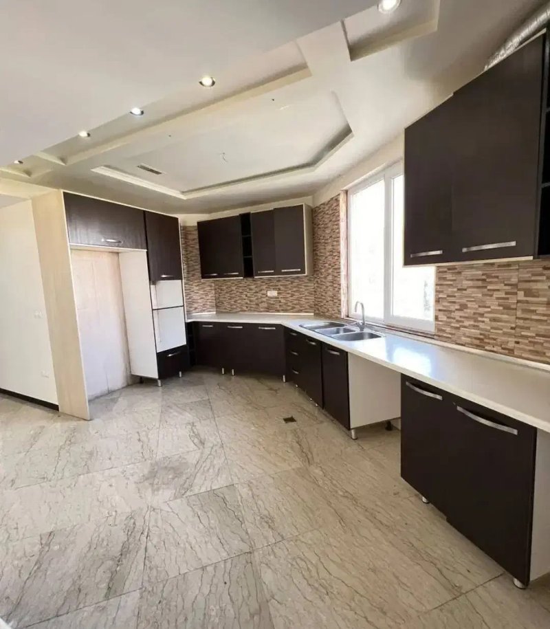 آپارتمان 115 متری دو خوابه در طرشت تهران14142732435