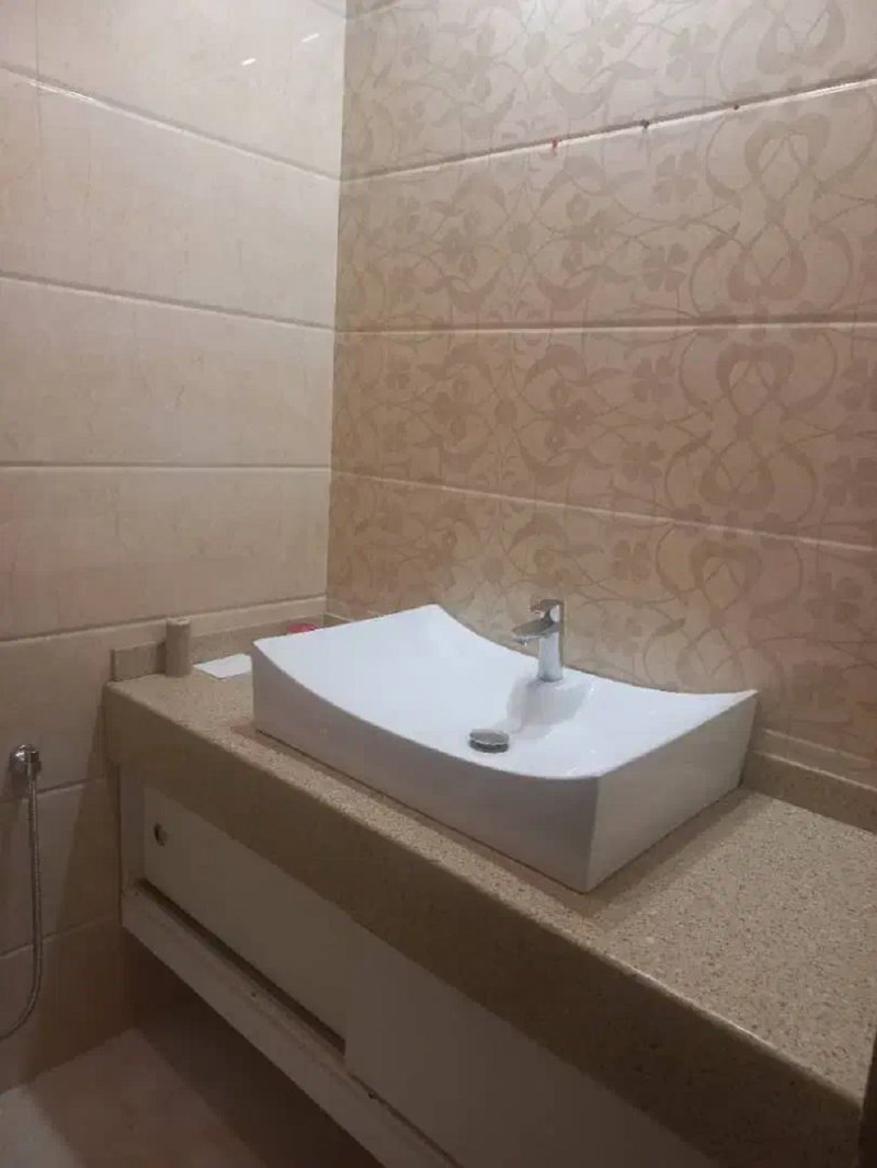 آپارتمان 100 متری دو خوابه در الهیه تهران14146232489