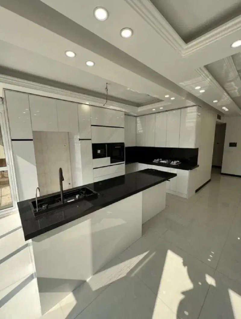 آپارتمان 112 متری دو خوابه در سعادت آباد تهران14146132485