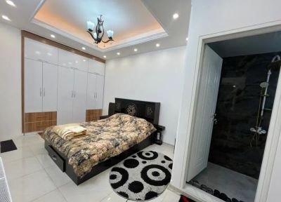 آپارتمان 175 متری سه خوابه در بنیاد قم