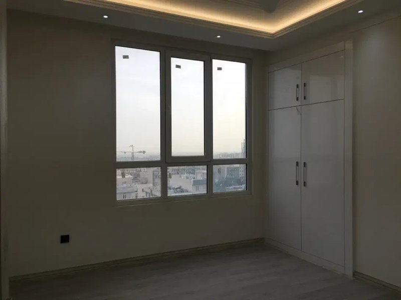 آپارتمان 122 متری دو خوابه در اباذر منطقه 5 تهران14153332626