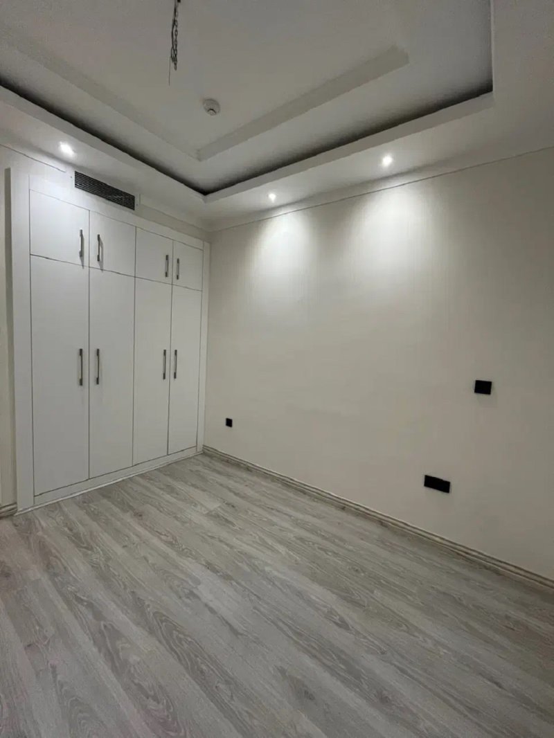 آپارتمان 164 متری سه خوابه در اباذر منطقه 5 تهران14153032611