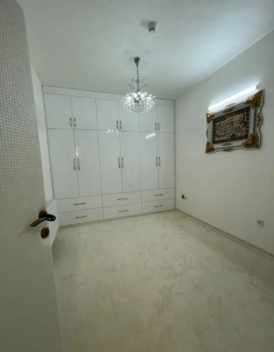 آپارتمان 110 متری دو خوابه در بنیاد قم