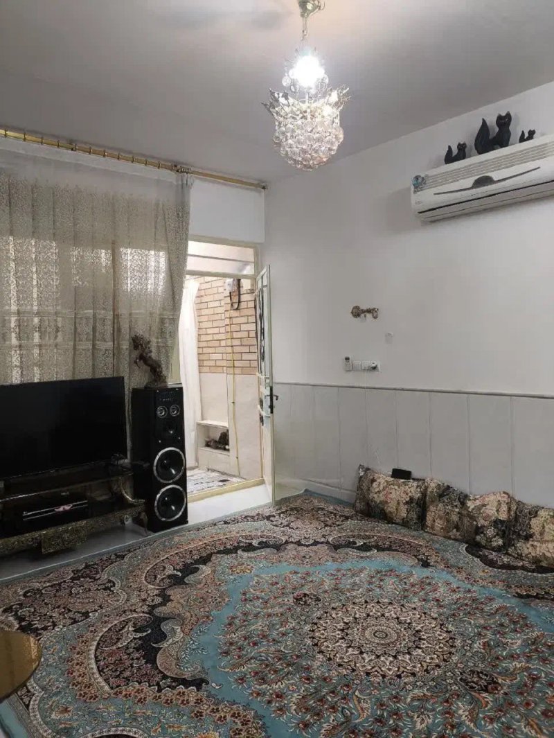 خانه 55 متری یک خوابه در شهرک فاطمیه قم14155232641