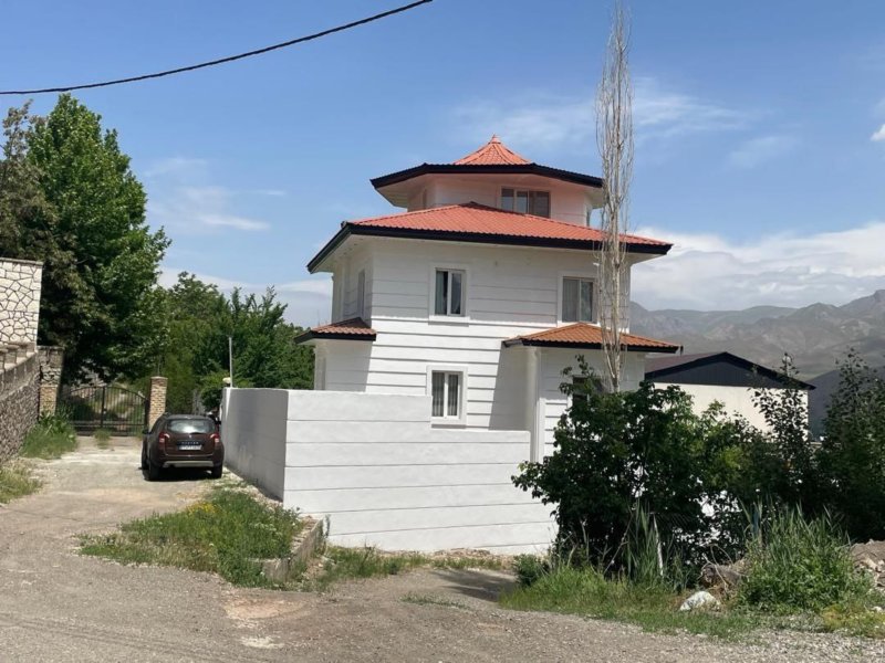 ویلا 360 متری دو خوابه در طالقان14167432750