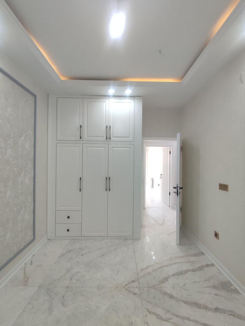 آپارتمان 105 متری دو خوابه در بلوار امام رضا مشهد14188033156