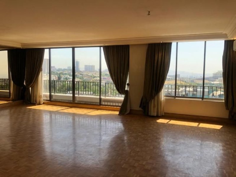 آپارتمان 175 متری سه خوابه در شهرک غرب تهران14184933057