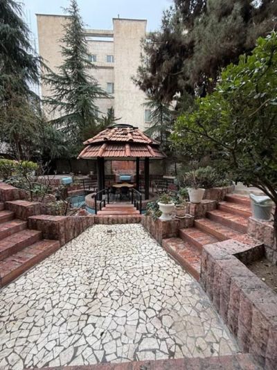 آپارتمان 104 متری دو خوابه در سعادت آباد تهران