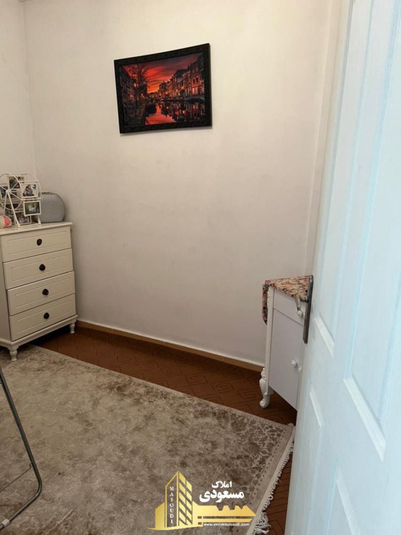 آپارتمان 78 متری دو خوابه در امیریه شهریار14168532769