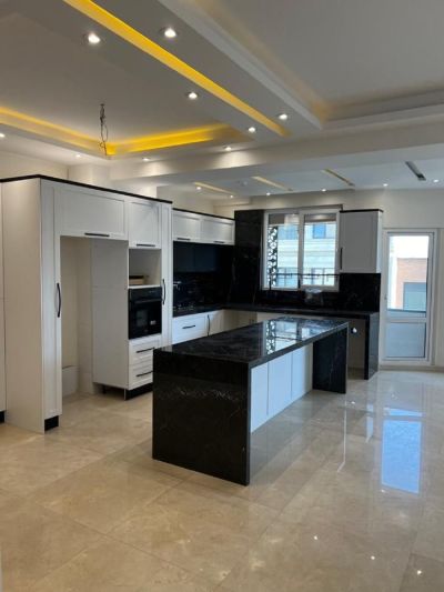 آپارتمان 148 متری سه خوابه در شهرک غرب تهران