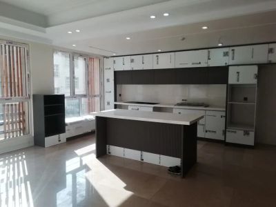 آپارتمان 190 متری سه خوابه در نیروی هوایی تهران