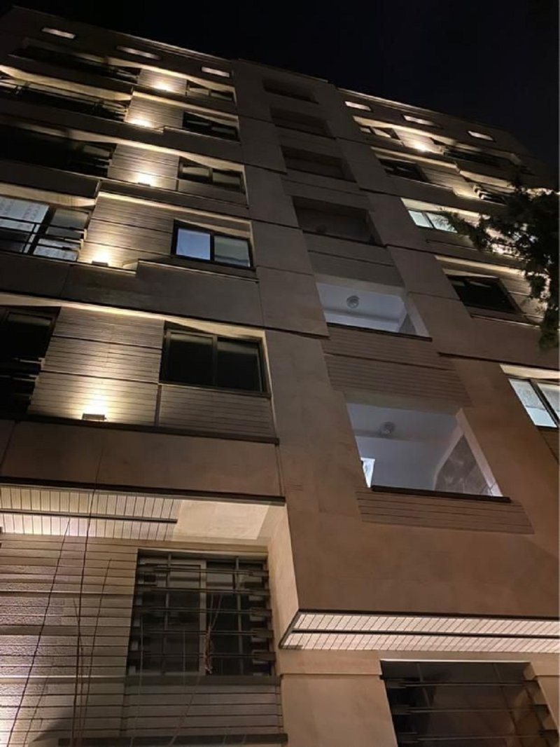 آپارتمان 113 متری دو خوابه در شهرک غرب تهران14186033086