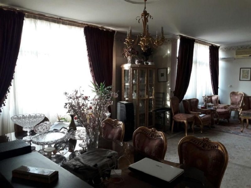 آپارتمان 153 متری دو خوابه در شهرک غرب تهران14185233068