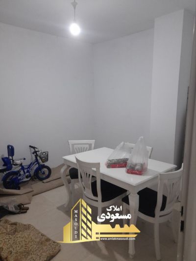 آپارتمان 113 متری در امیریه شهریار