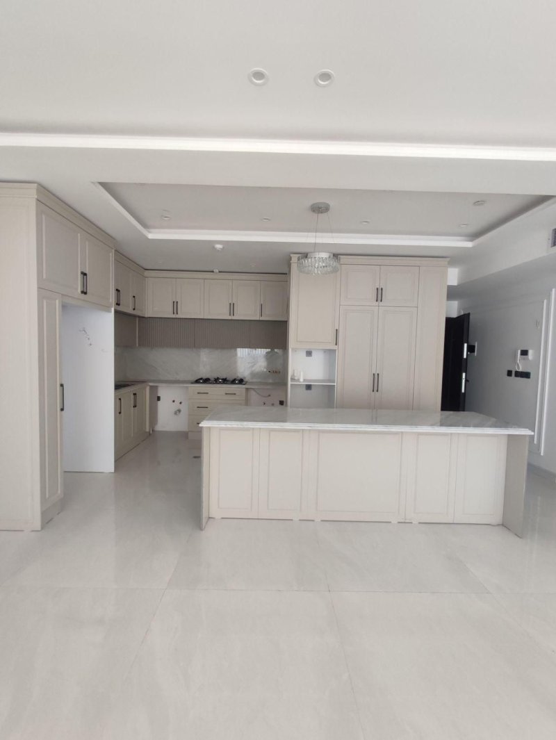 آپارتمان 93 متری دو خوابه در بلوار امام رضا مشهد14189533219