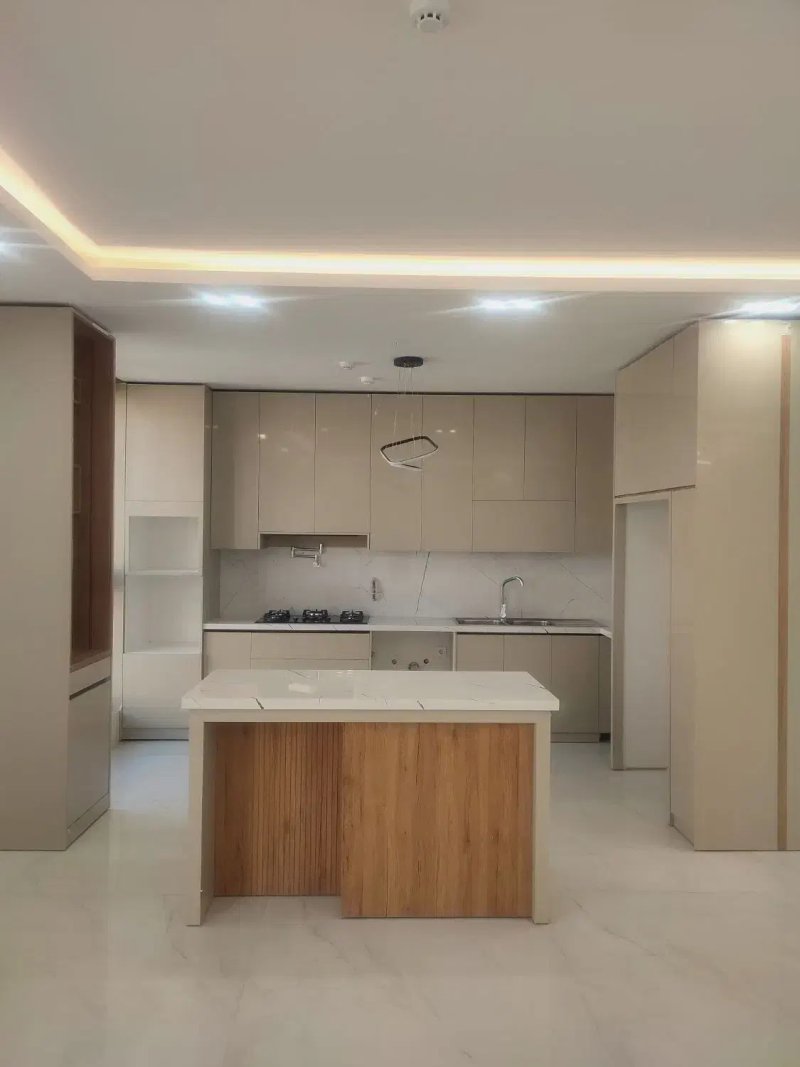 آپارتمان 135 متری سه خوابه در بلوار امام رضا مشهد14189433216