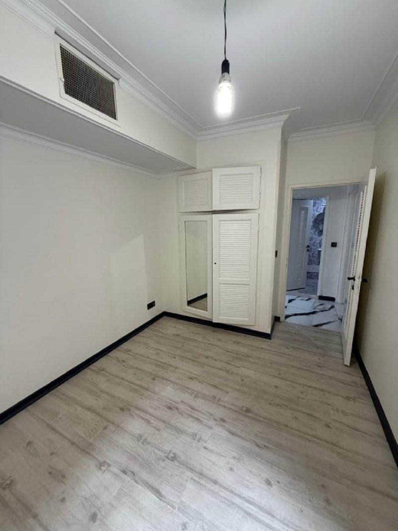 آپارتمان 104 متری دو خوابه در سعادت آباد تهران14182833013