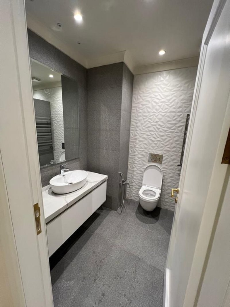 آپارتمان 180 متری سه خوابه در شهرک غرب تهران14182733009