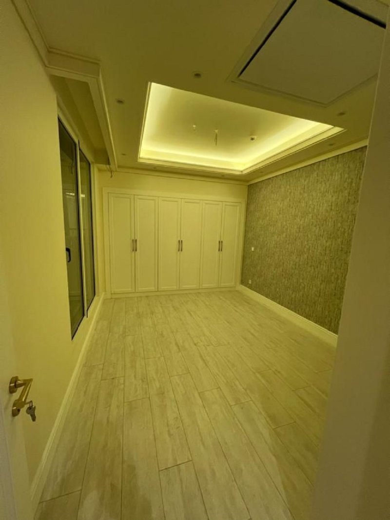 آپارتمان 180 متری سه خوابه در شهرک غرب تهران14182733007