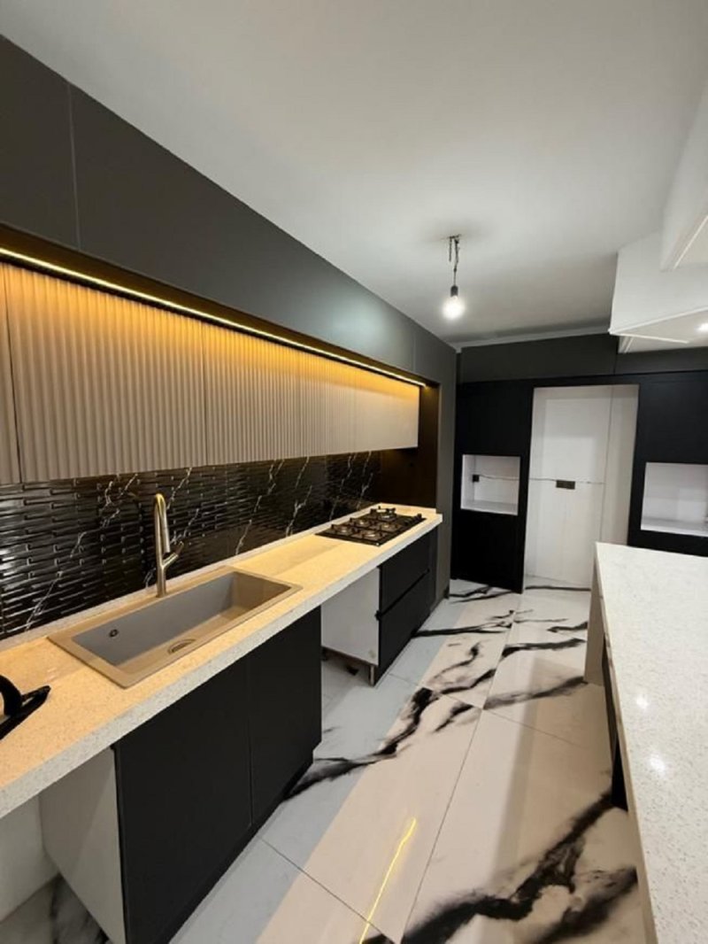 آپارتمان 104 متری دو خوابه در سعادت آباد تهران14182833012