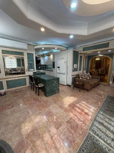 آپارتمان 113 متری دو خوابه در ده ونک تهران