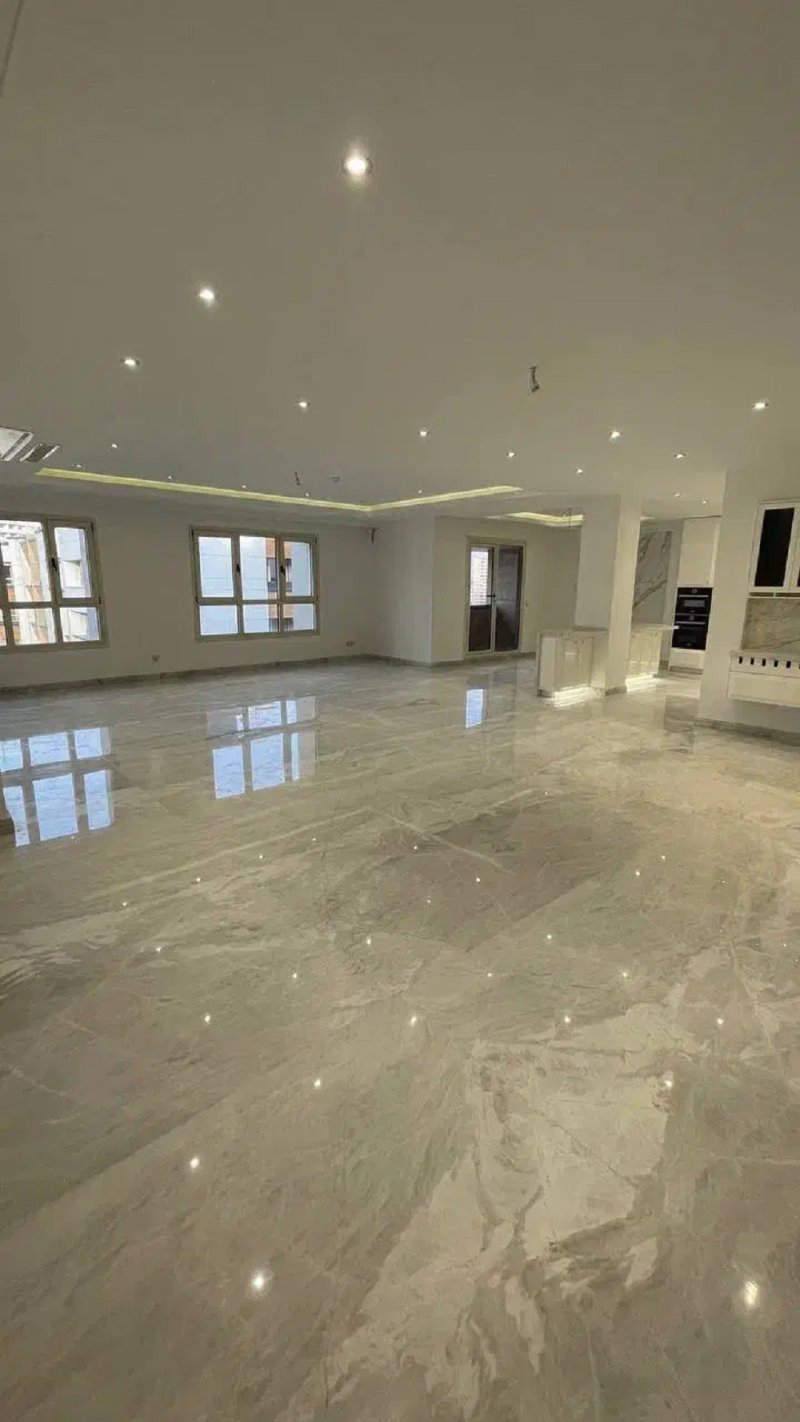 آپارتمان 210 متری چهارخوابه در شهرک غرب تهران14174132913