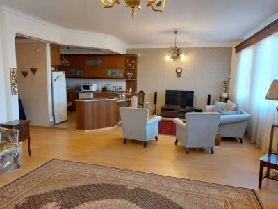 آپارتمان 170 متری سه خوابه در کوثر مشهد