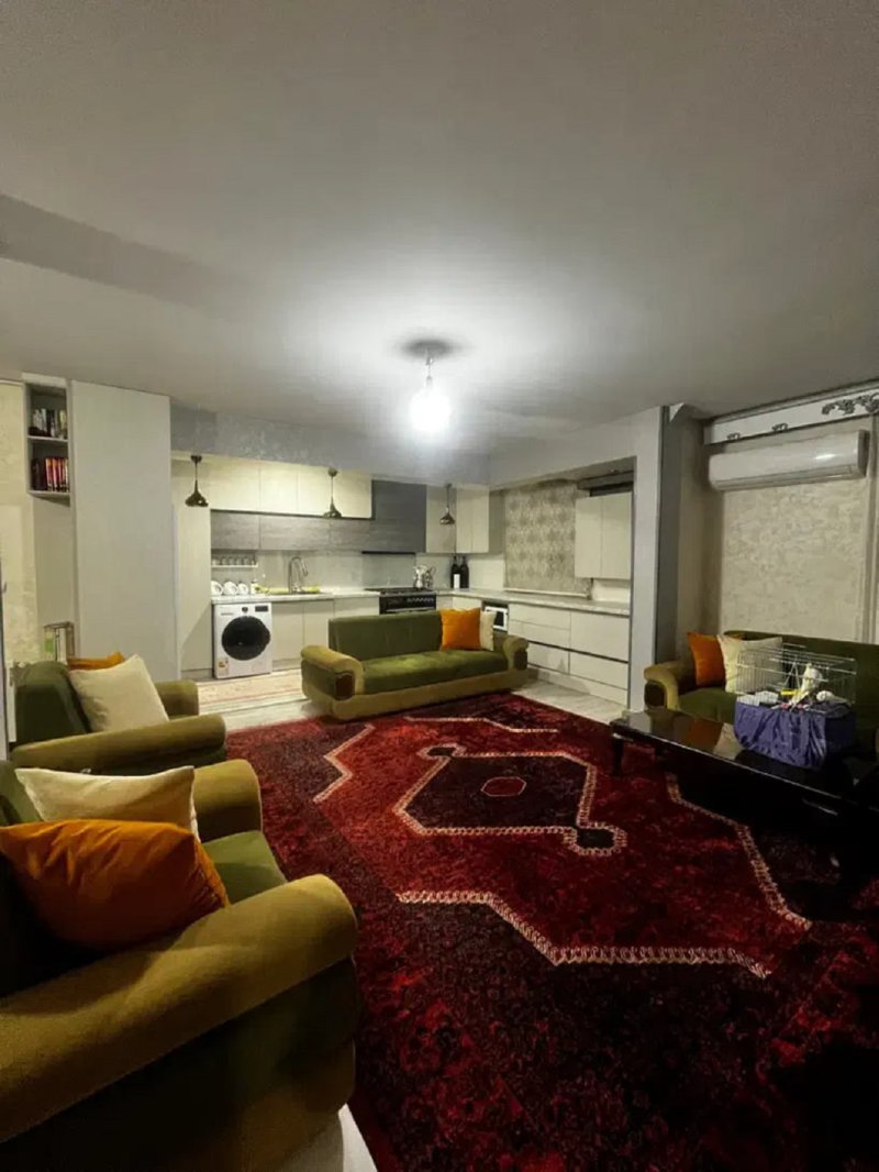 آپارتمان 95 متری دو خوابه در گلشهر کرج14216733686